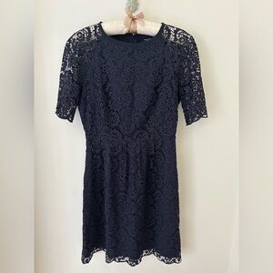 Madewell “Magnolia” Navy Floral Lace Sheath Dress 
Size: 0 
EUC (No Flaws)